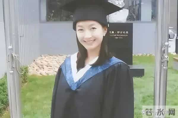 39岁江疏影久违现身！海外产子真相大白，近照曝光反差引发热议