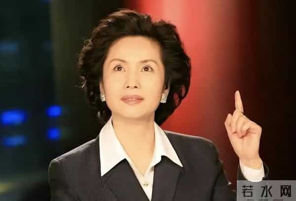 前央视主播徐俐现状：和二婚老公住北京农村，不给儿子带娃好潇洒