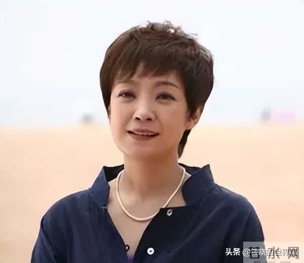 离婚传闻真相大白1年后，55岁张嘉益近况曝出，一点也不让人意外