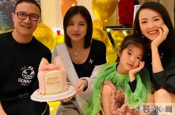 风水轮流转，汪峰20岁女儿小苹果，终究走上了亲妈葛荟婕的老路