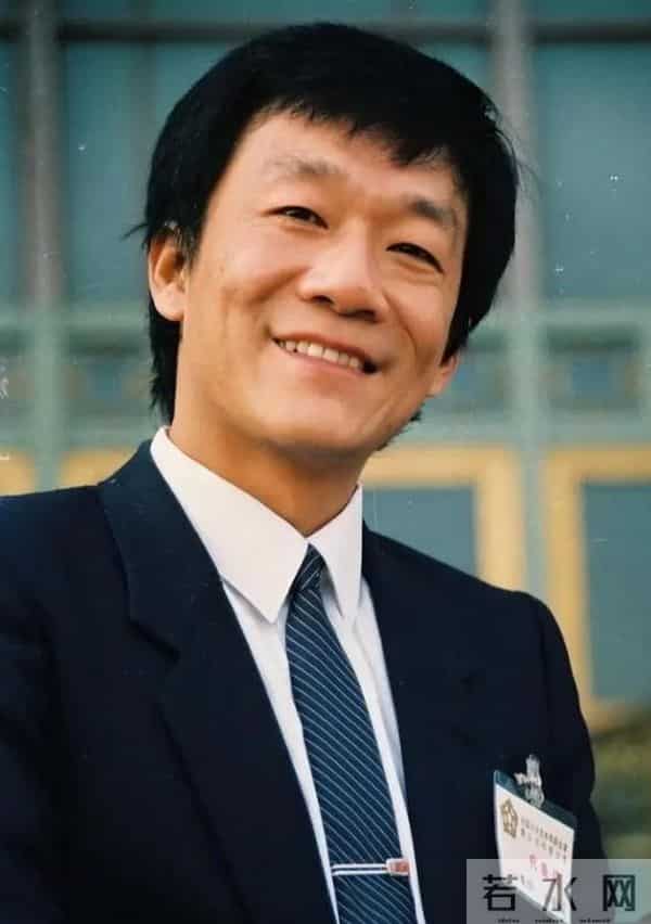 晚节不保？代言虚假广告、和侄女争遗产，79岁侯耀华晚年太凄凉