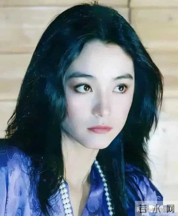 年轻的林青霞,真正称得上美人,看过后你会沦陷