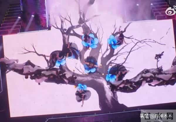 MAMA颁奖礼大偷中国文化！水墨画、舞狮轮番登场，画风诡异遭痛批