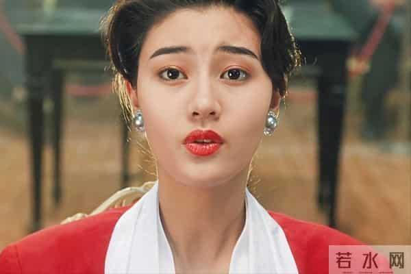 靠妹妹李嘉欣介绍，嫁给十亿富豪的李嘉明，一家人都不是省油的灯