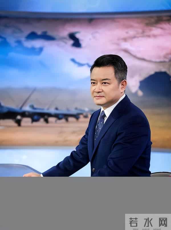 曾是央视名嘴，31岁赴美国，如今50岁现状如何了