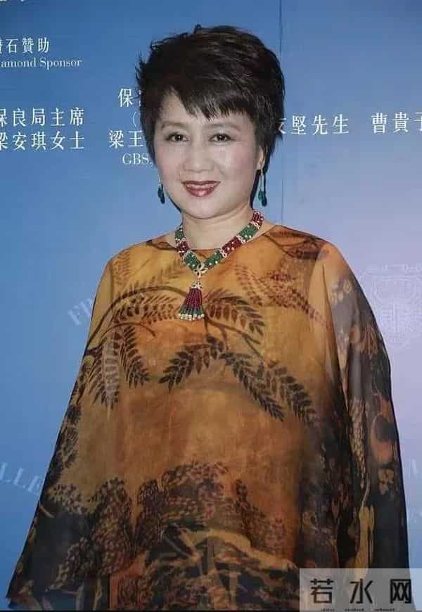 赌王家族没以家族名义捐款，二房出资最多，四房居中三房暂时落后