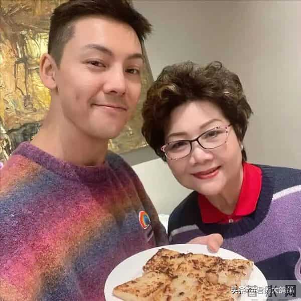 前靠赵露思翻红，后有妻子一个举动实现口碑暴增，陈伟霆才是赢家