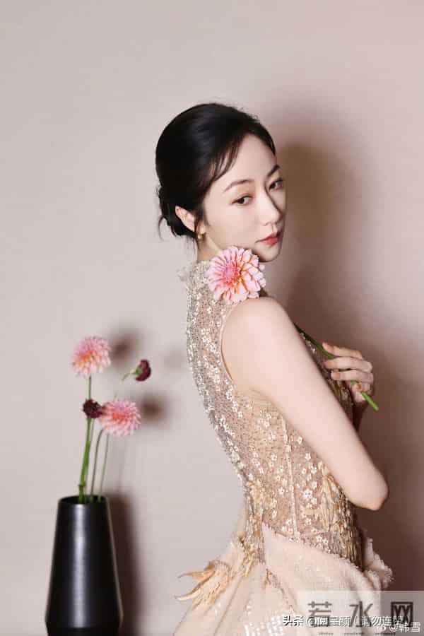 韩雪 杨柳细腰白瓷皮肤 含情脉脉的美很抓人