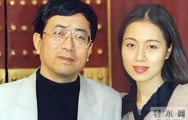 余秋雨和马兰恩爱33年，如今成这副模样，丁克夫妻日子果然不好过