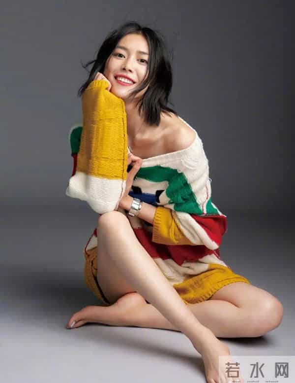 国际超模刘雯逆天大长腿好夸张！魔鬼身材性感火辣