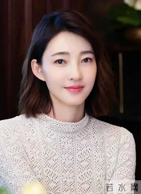 涉诈14亿，看到金条茅台法拉利被拍，才知道王丽坤夫妇活得多奢靡