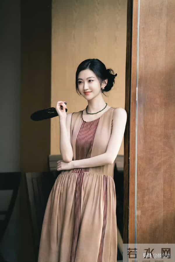 景甜这组图，把东方美拿捏得恰到好处！