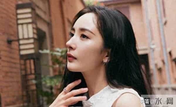 刘恺威没想到，香港大火1天后，杨幂因一个特殊举动实现口碑暴涨