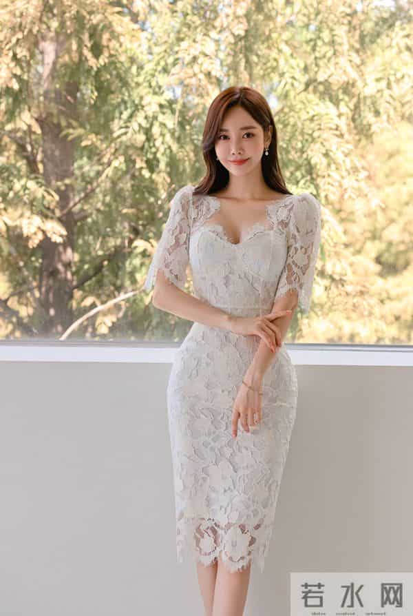 孙允珠——冬叶玲珑奶白缪斯浪漫及膝裙