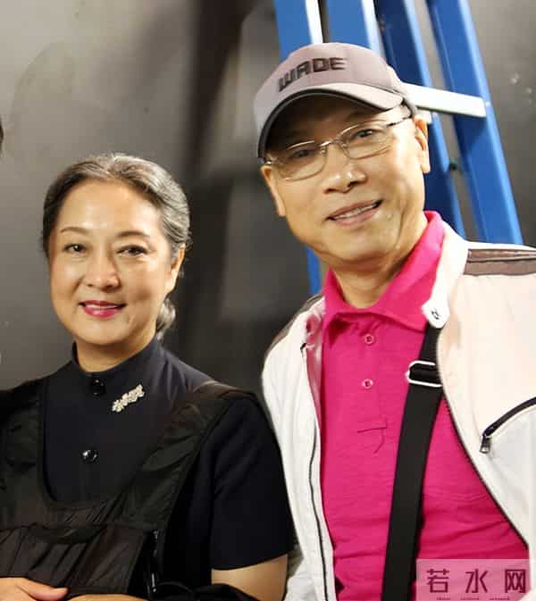 恬妮：以平胸闻名的她凭什么成了性感艳星？