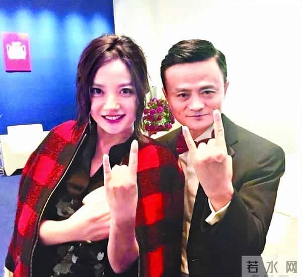 赵薇复出梦碎，前夫表弟被捕，离婚真相藏不住了！