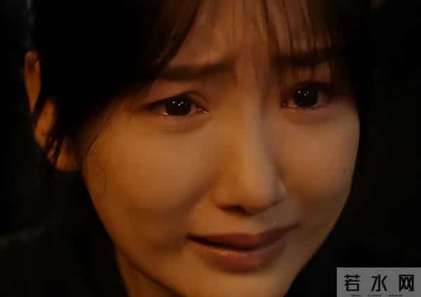 “电梯门”8年后，再次官宣喜讯的毛晓彤，是陈翔高攀不起的存在