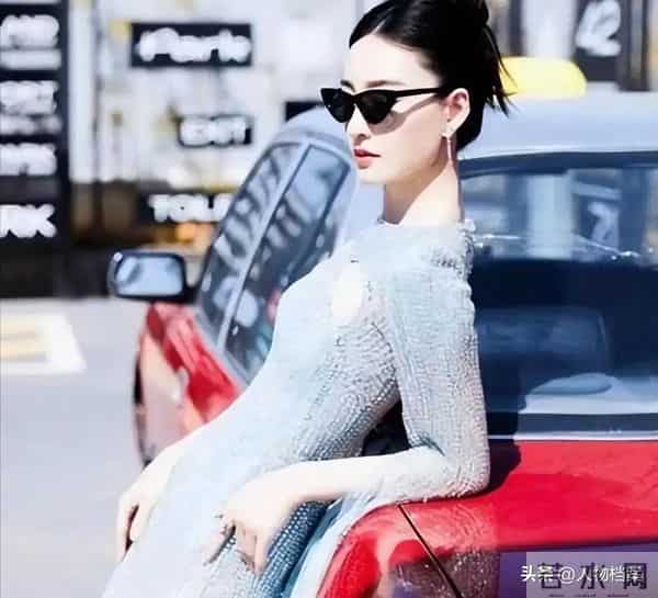 诈骗14亿，看到金条法拉利被拍卖，才懂王丽坤夫妇的生活有多奢靡