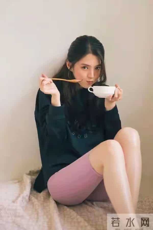 韩国女演员韩素希