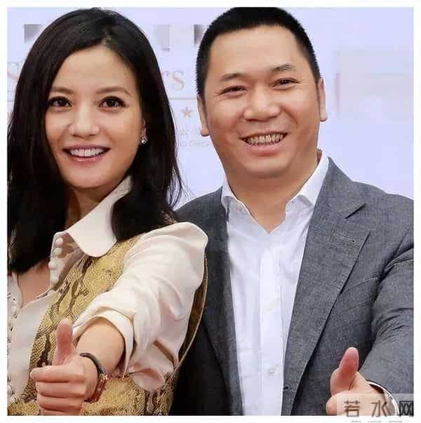 赵薇复出梦碎，前夫表弟被捕，离婚真相藏不住了！