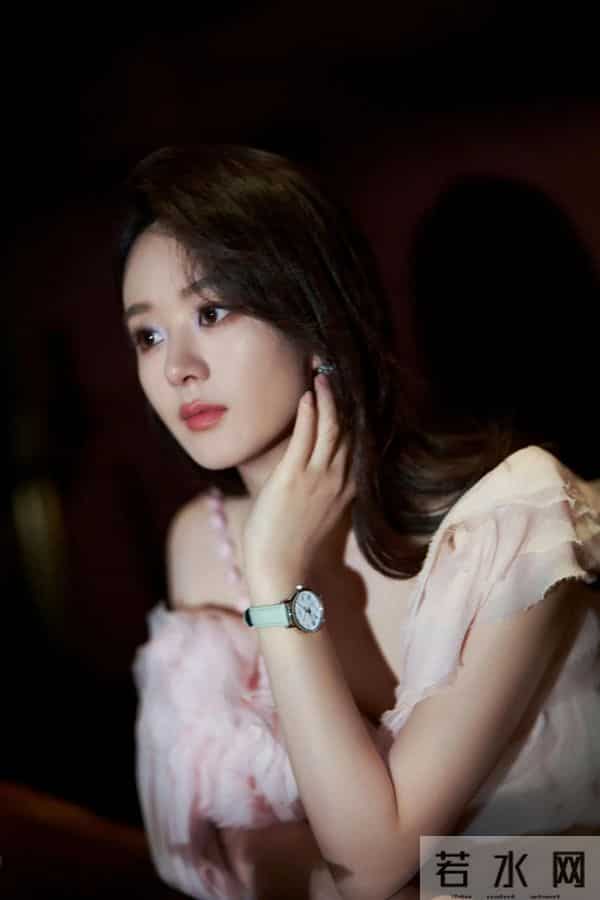 赵丽颖性感大长腿