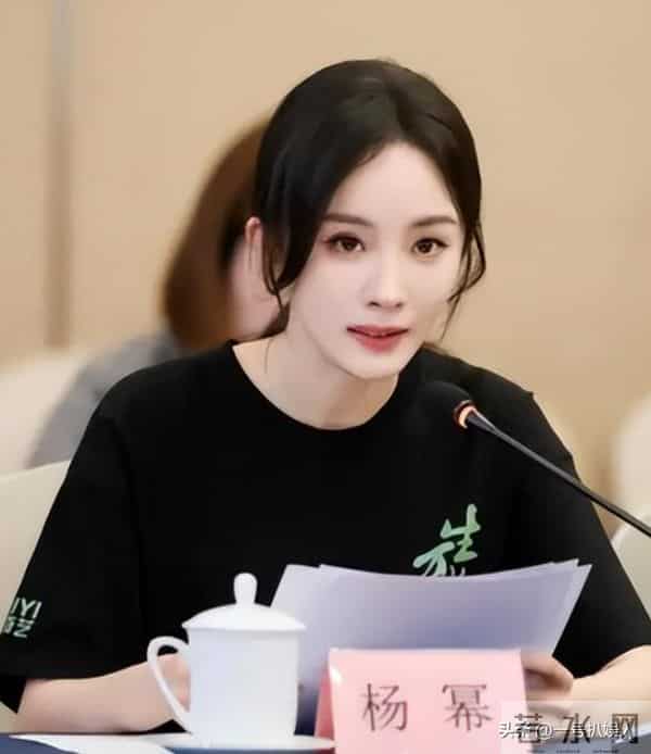 刘恺威万万没想到，杨幂因香港火灾后的一特殊举动，实现口碑暴增