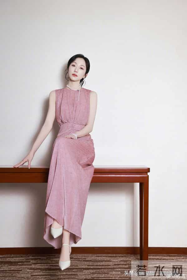 韩雪 杨柳细腰白瓷皮肤 含情脉脉的美很抓人