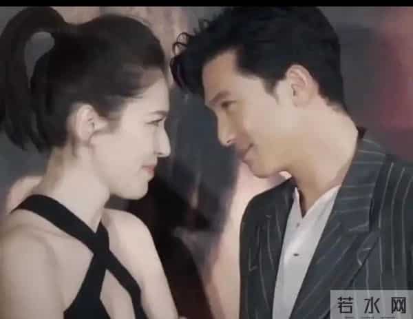 邱泽许玮甯补办婚礼，儿子亮相 长腿随爸妈，下巴和爸爸一个模子