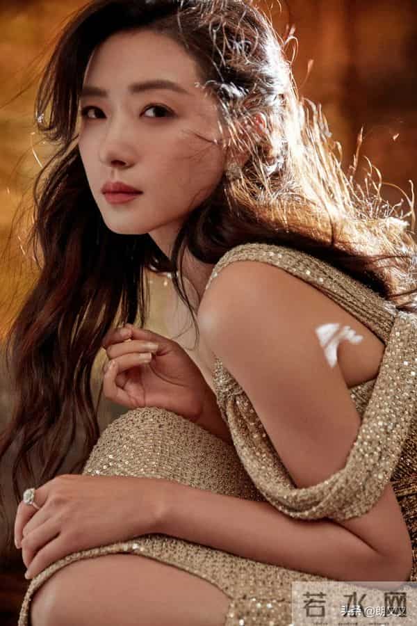 难得一见！长发万茜太绝，美到失语