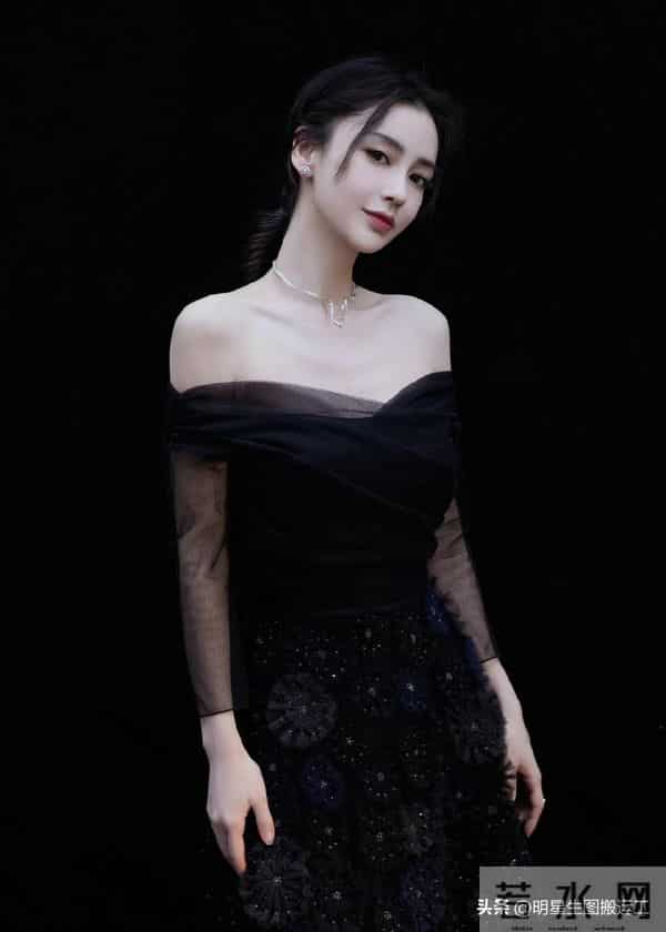 杨颖[抱一抱][抱一抱][舔屏][舔屏][舔屏]高贵颖妈