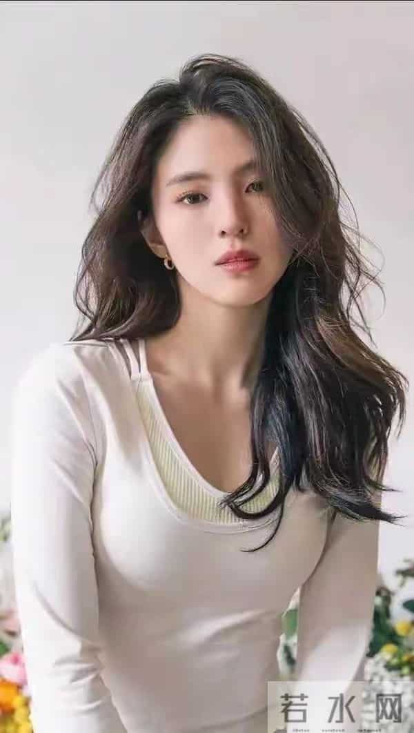 韩国女演员韩素希