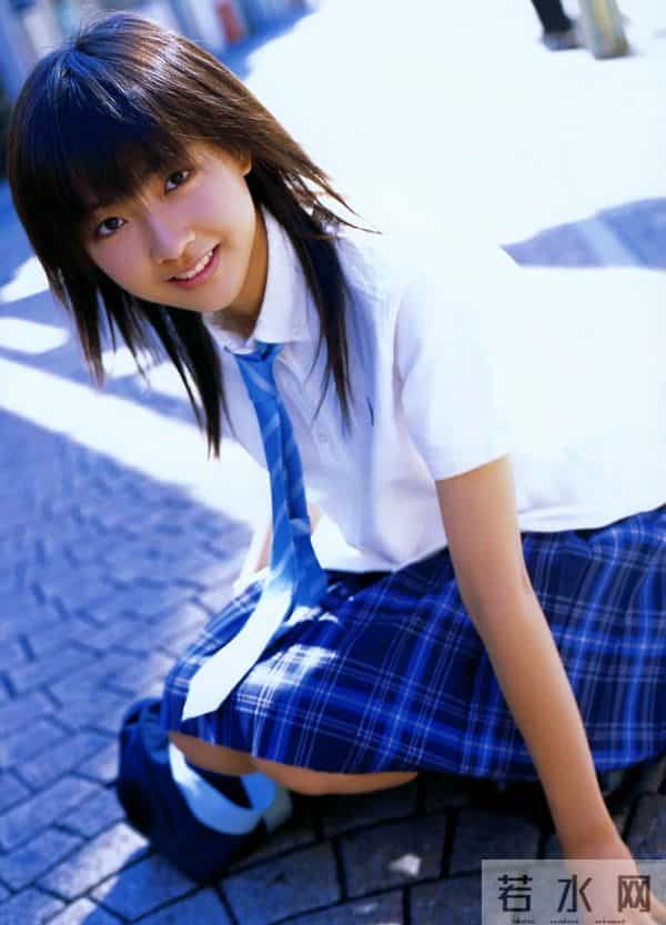 熊井友理奈：岛国九零后女星，身高一米八一，厉害吧！