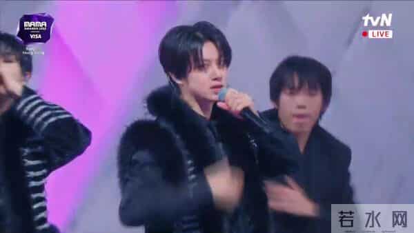 MAMA／SJ连唱4首变主场！希澈帅回巅峰神颜　「超帅短发」出场杀爆