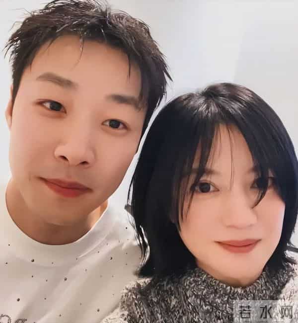 赵薇复出梦碎，前夫表弟被捕，离婚真相藏不住了！