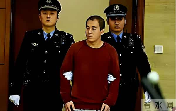 70岁身家丰厚的张国立，为43岁儿子操心不断