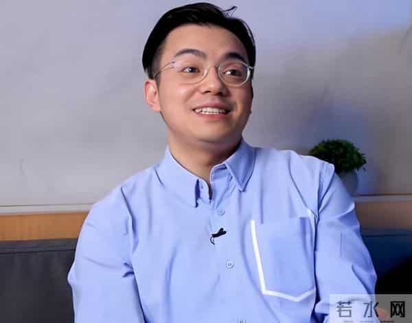 烟火压境，她一人稳住全场：TVB 陈嘉欣凭什么封“新闻女王”？