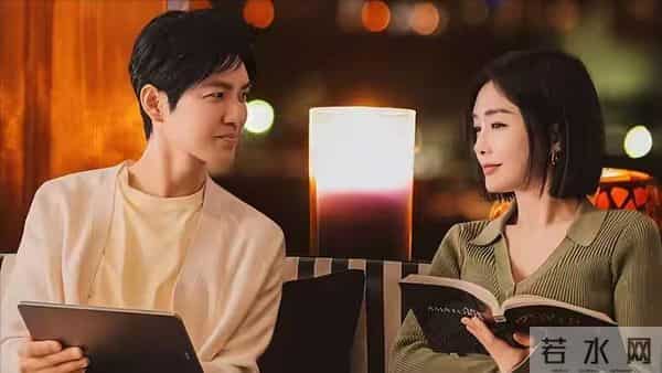 年纪大了就别尬演美男！油光满面脸部肿胀，这是迷倒女人的皮囊？