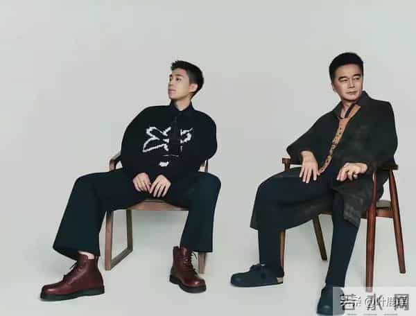 许亚军和儿子同框拍摄时尚大片，这是他和前妻何晴的孩子，叫许何