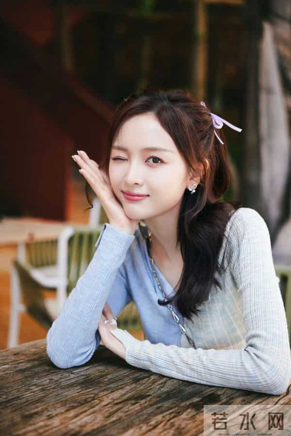 吴宣仪｜少女的甜美，阳光是最好的滤镜