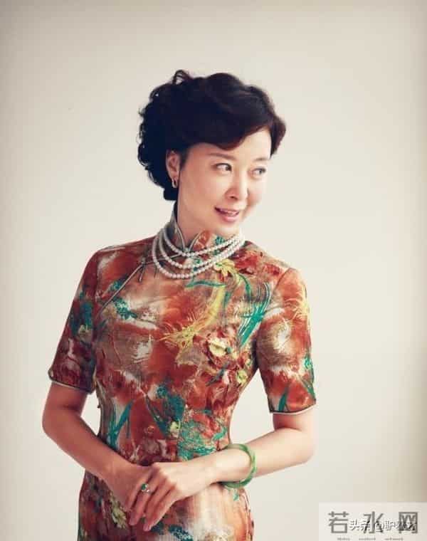 18岁开始男人不断，半百还没玩够，“人间尤物”柯蓝终遭“反噬”