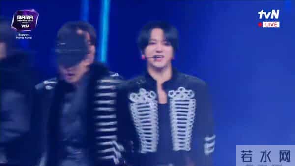 MAMA／SJ连唱4首变主场！希澈帅回巅峰神颜　「超帅短发」出场杀爆