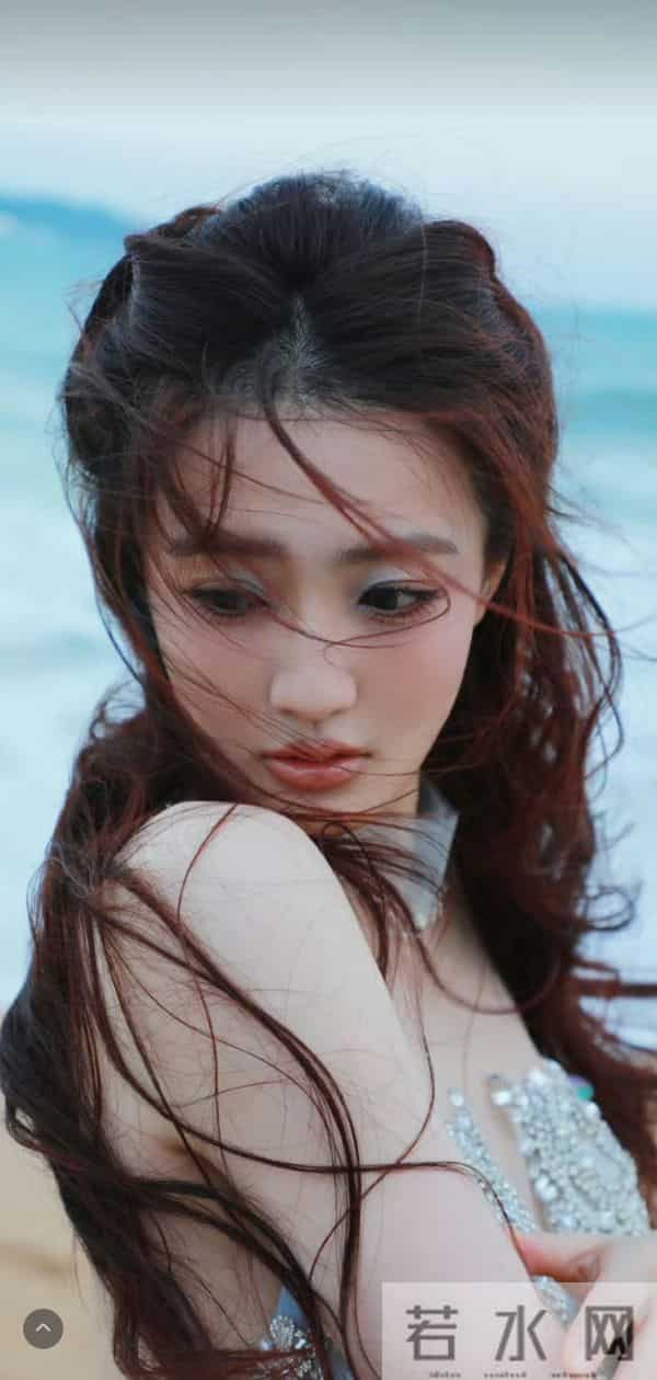 徐璐海边风情写真