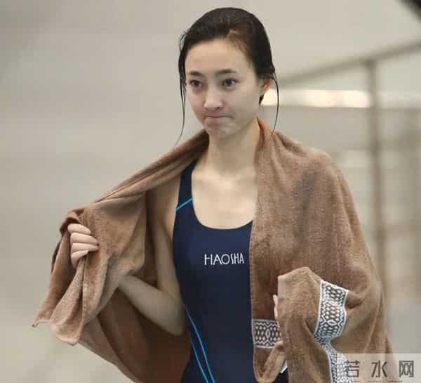 自食苦果，王丽坤前夫诈骗14亿，千万豪车奢侈品被拍卖