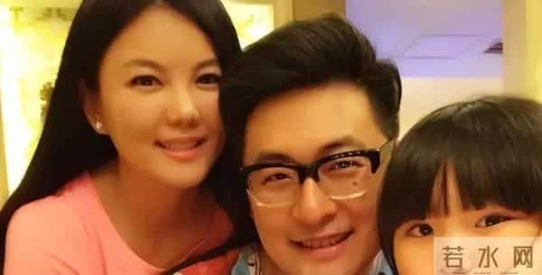 李湘坦言：你与女友约会我管不着，但我女儿的高贵场合你必须在