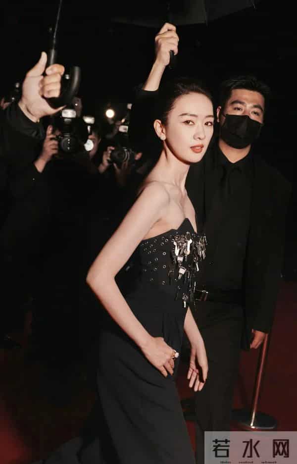 出道7年，马伊琍、黄渤，张译，都为她作配，她到底什么来头？