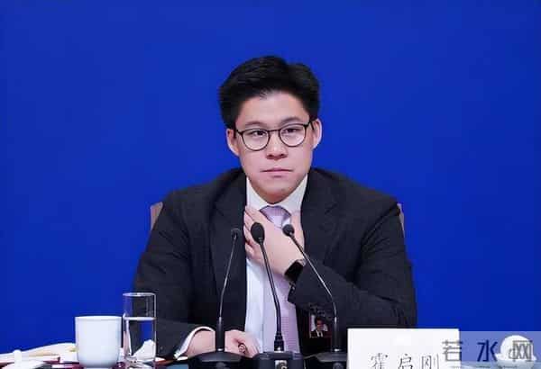 郭晶晶也没想到，霍启刚在香港火灾后的这一举动，再次为霍家争光