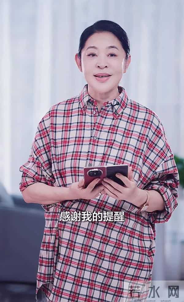 倪萍：儿子患眼疾，她觉得愧对王文澜