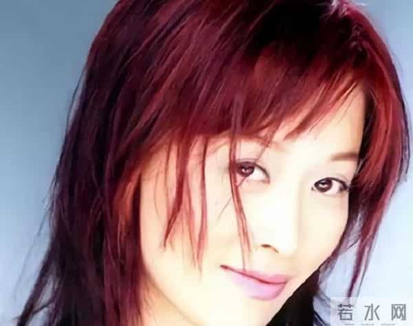 出轨风波真相大白仅2个月，那英近况曝出，马伊琍一个字都没说错