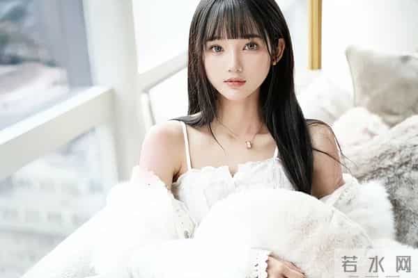 林俊杰恋情曝光，中年男艺人现在普遍都不装了，就是偏爱网红 ？