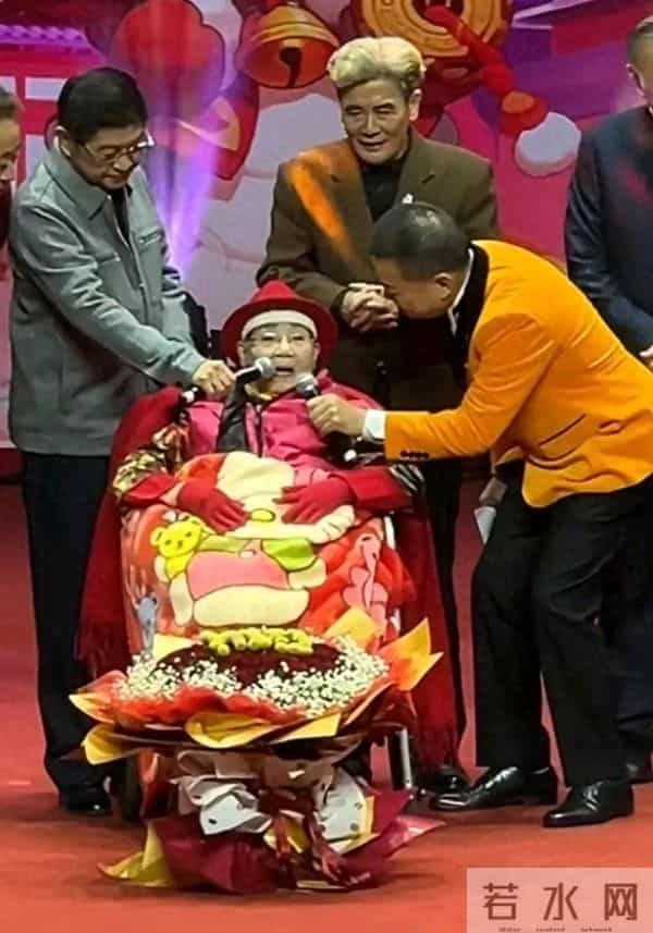 “老舅妈” 嫩娘：住老家上海，100岁仍口齿伶俐，四世同堂很幸福